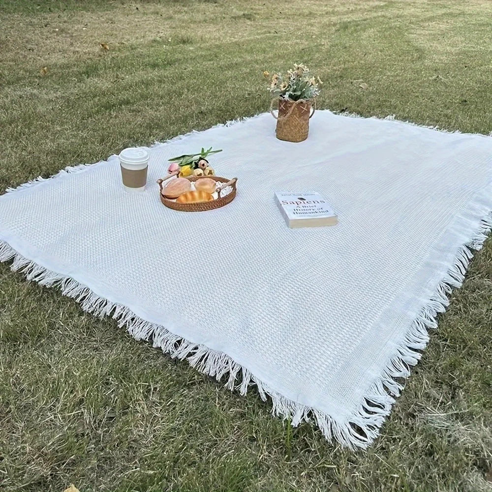 M08 - Camping Blanket, Picnic Mat, Durable, Lightweight, Waterproof
