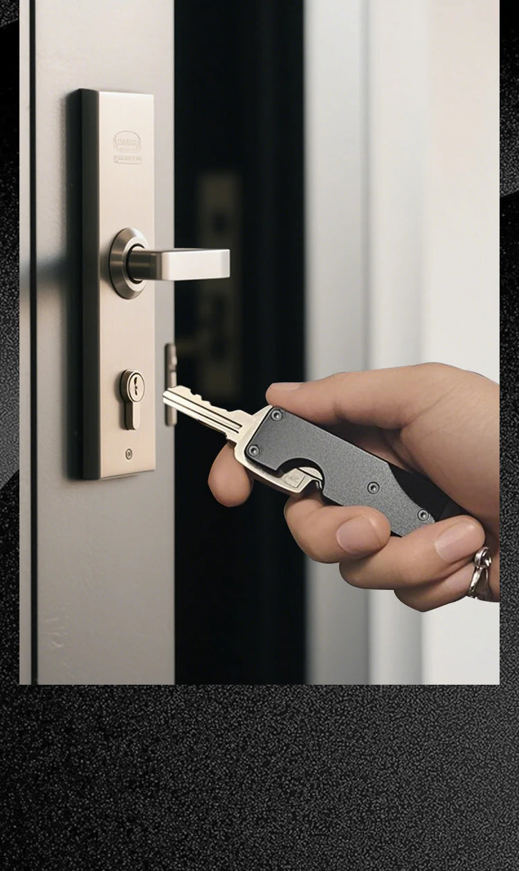 A02 - Key Holder with GPS Tracker
