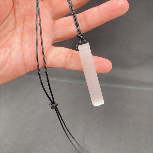 BRAC04 - Collana con pendenti in selenite
