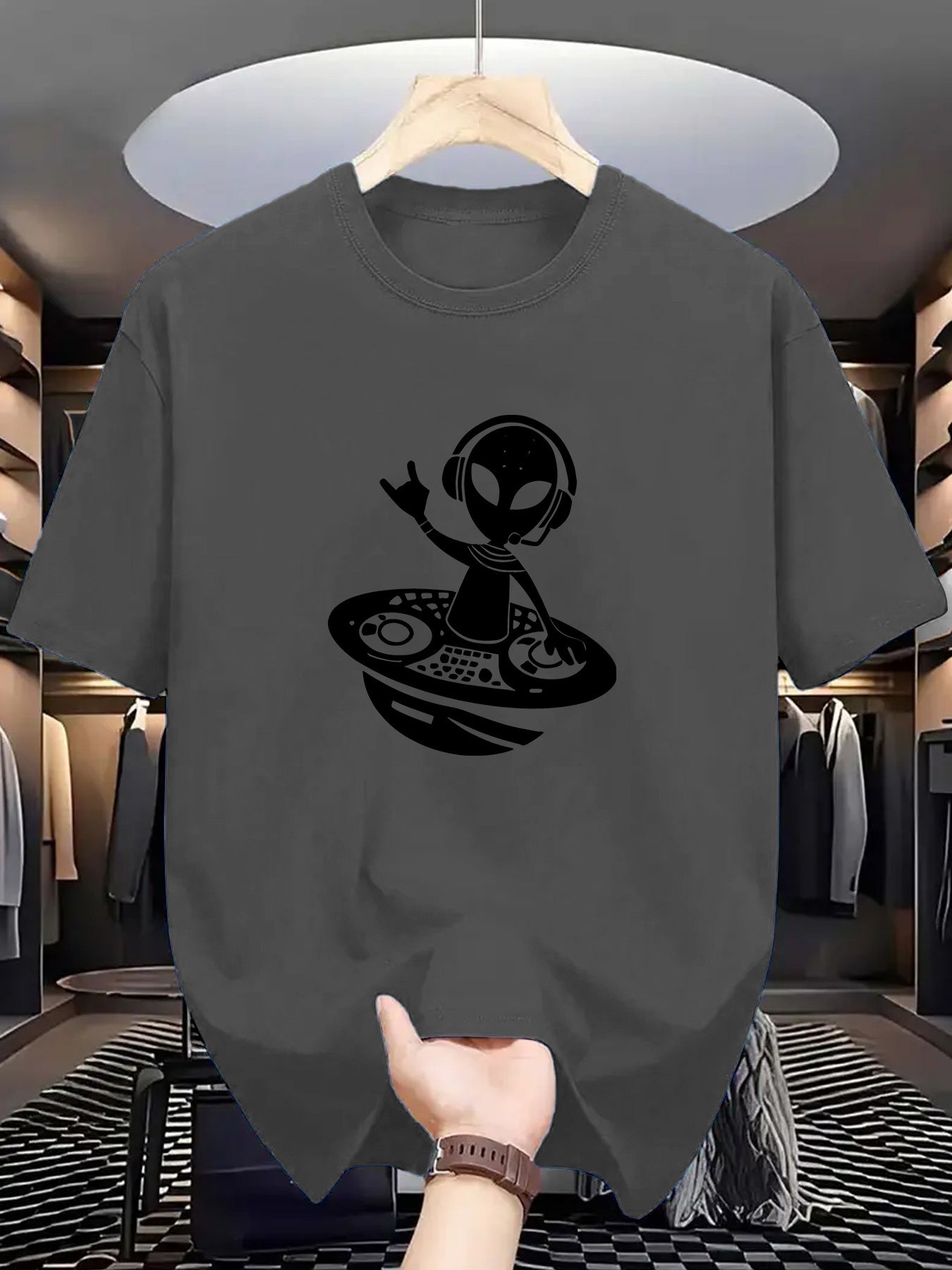 TSHIRT17 - T-shirt con stampa aliena