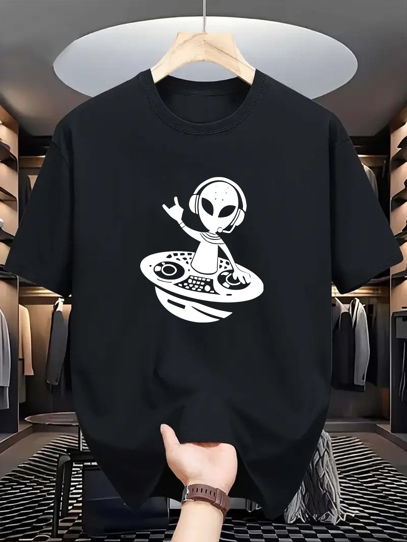 TSHIRT17 - T-shirt con stampa aliena