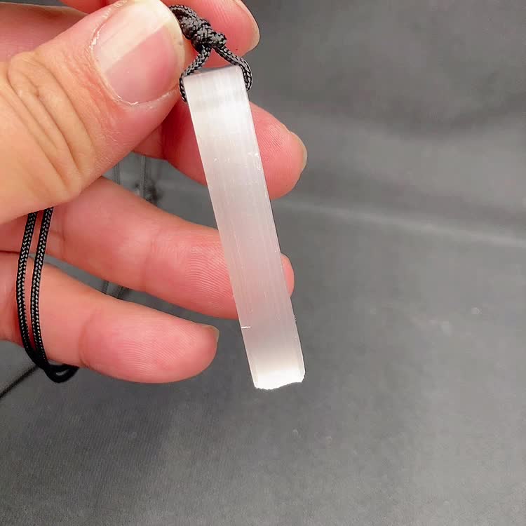 BRAC04 - Collana con pendenti in selenite