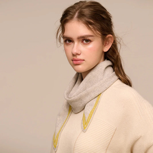 BAND05  - Sciarpa triangolare in maglia di cashmere puro al 100%