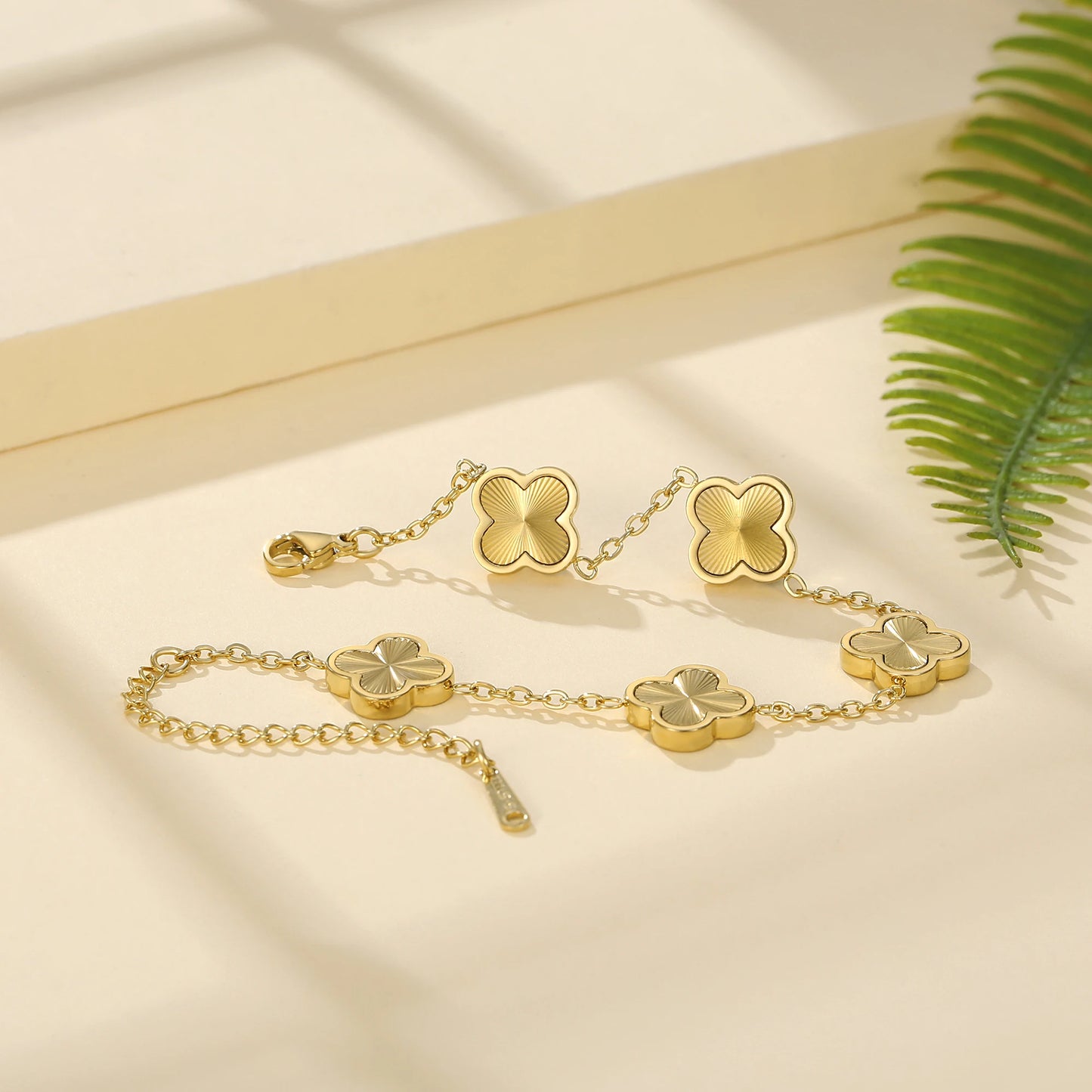 BRAC25 - Bracciale trifoglio portafortuna placcato oro