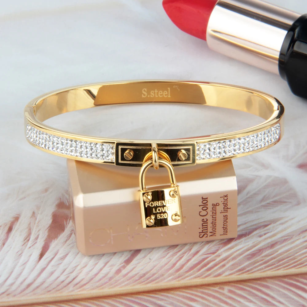 BRAC09 - Bracciale da donna in acciaio inossidabile con ciondolo