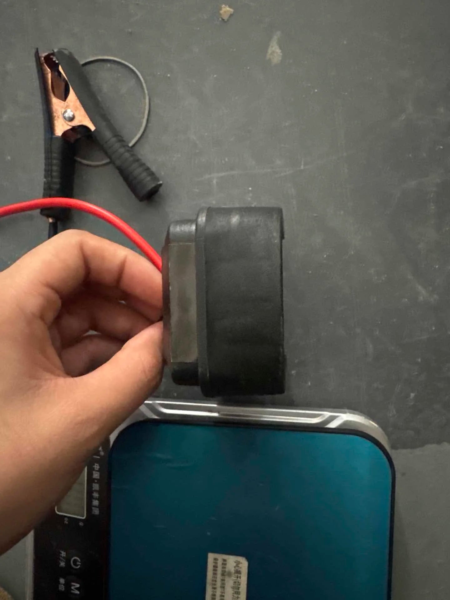 EXTRAS4 - Convertitore per batteria al litio per auto