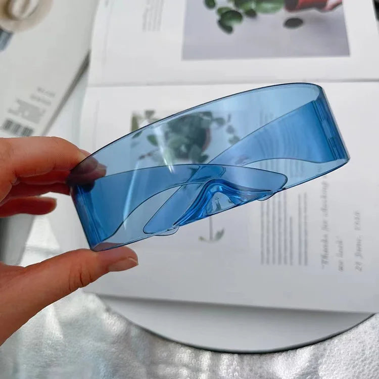 SUNG - Futuristico visiera stretta occhiali da sole da donna