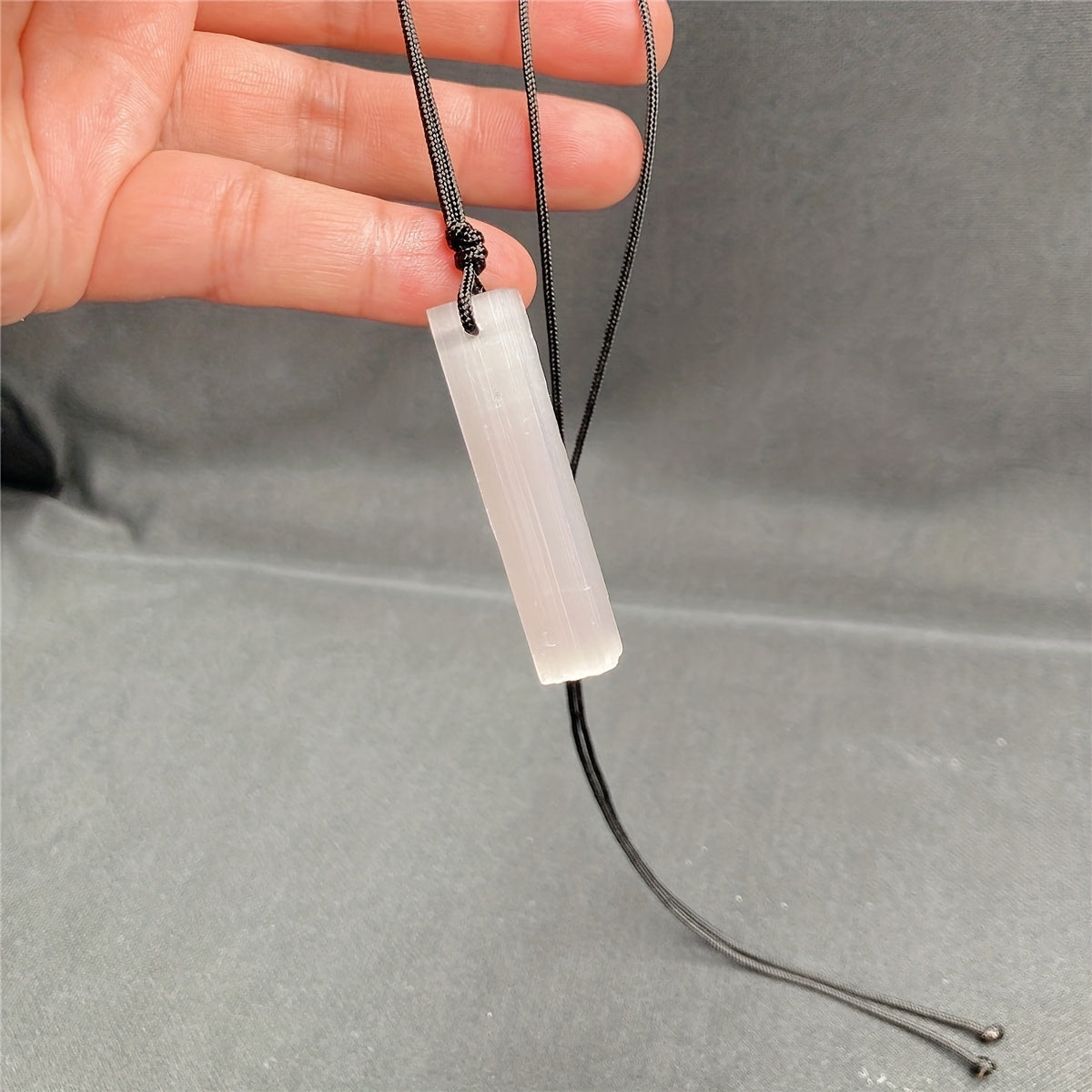 BRAC04 - Collana con pendenti in selenite