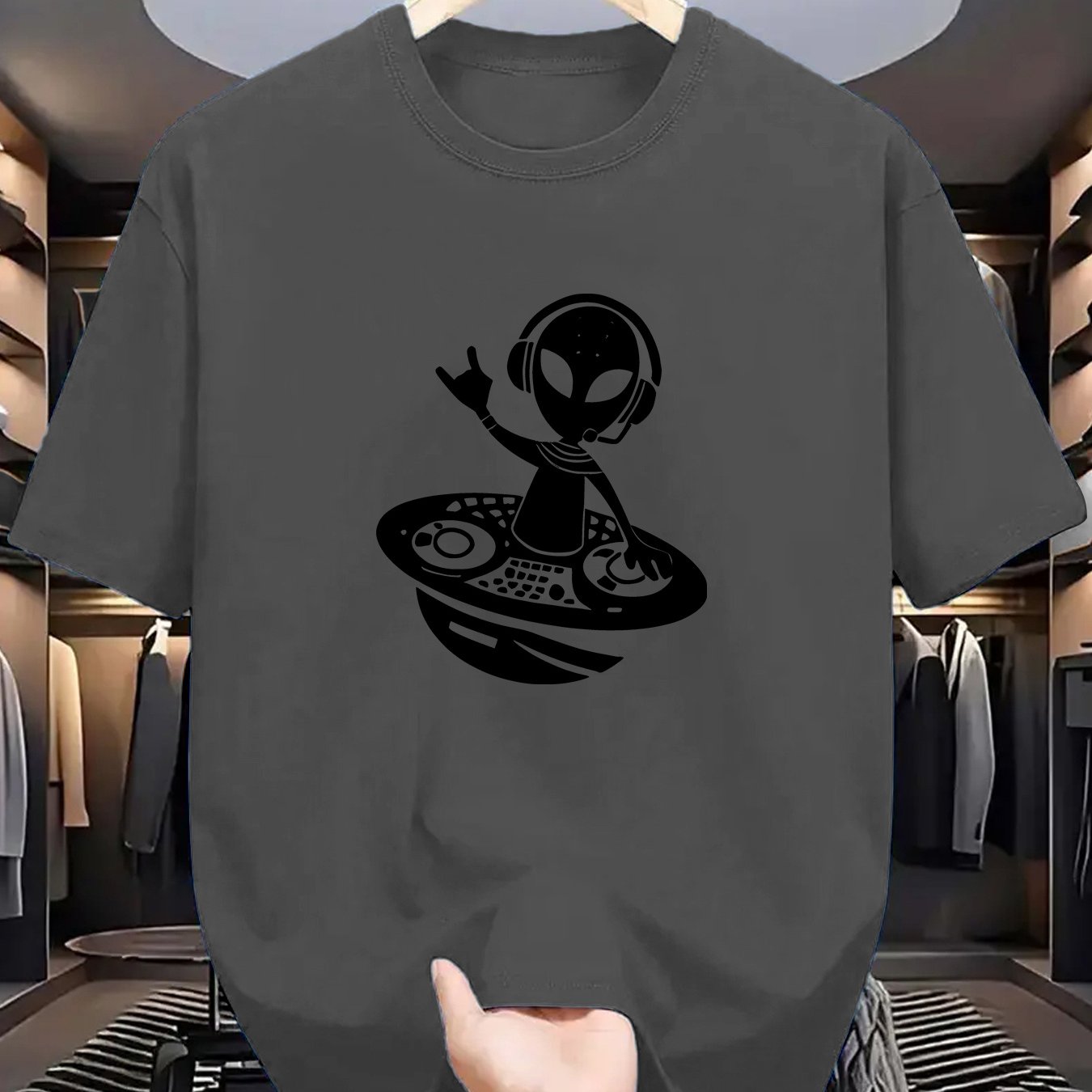 TSHIRT17 - T-shirt con stampa aliena