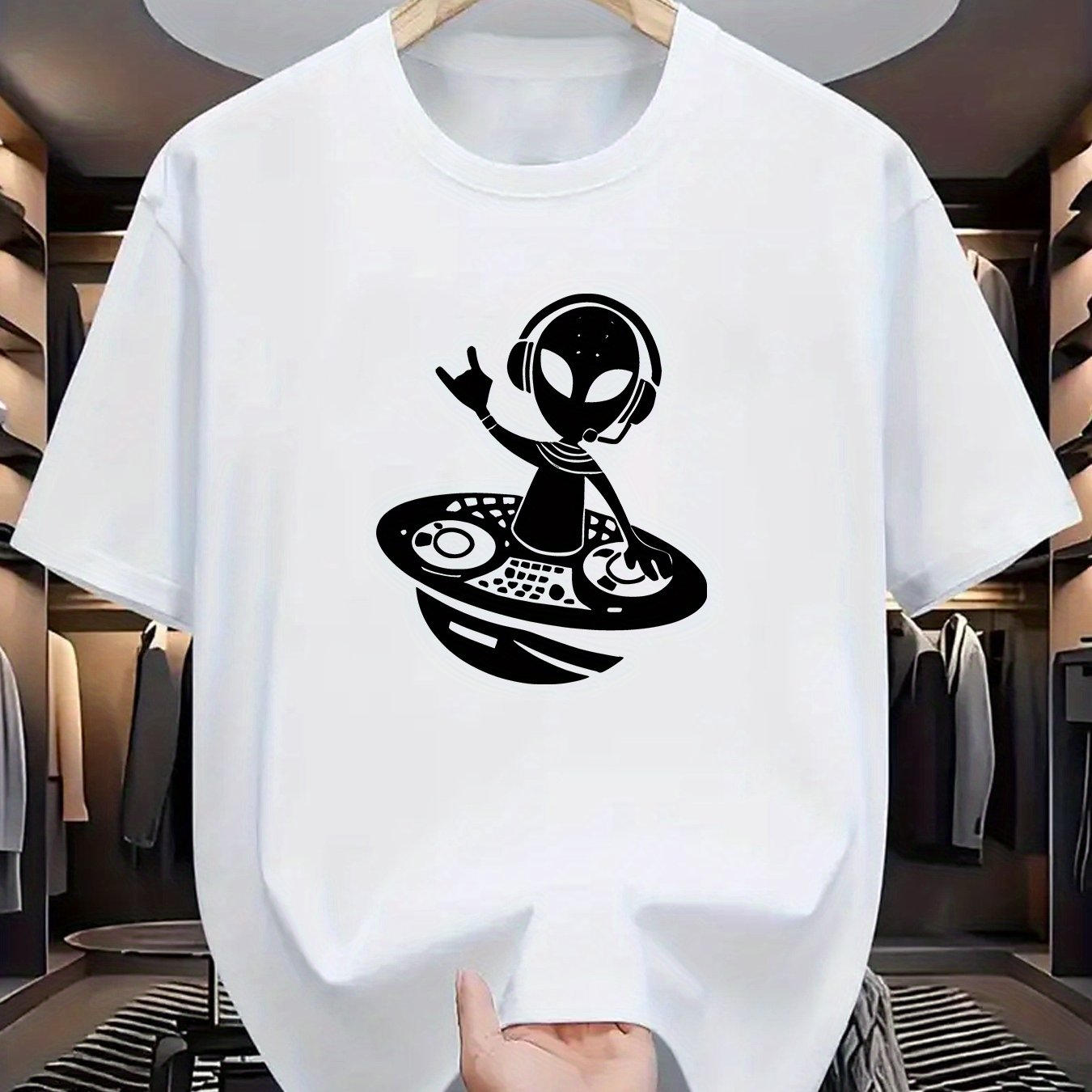 TSHIRT17 - T-shirt con stampa aliena