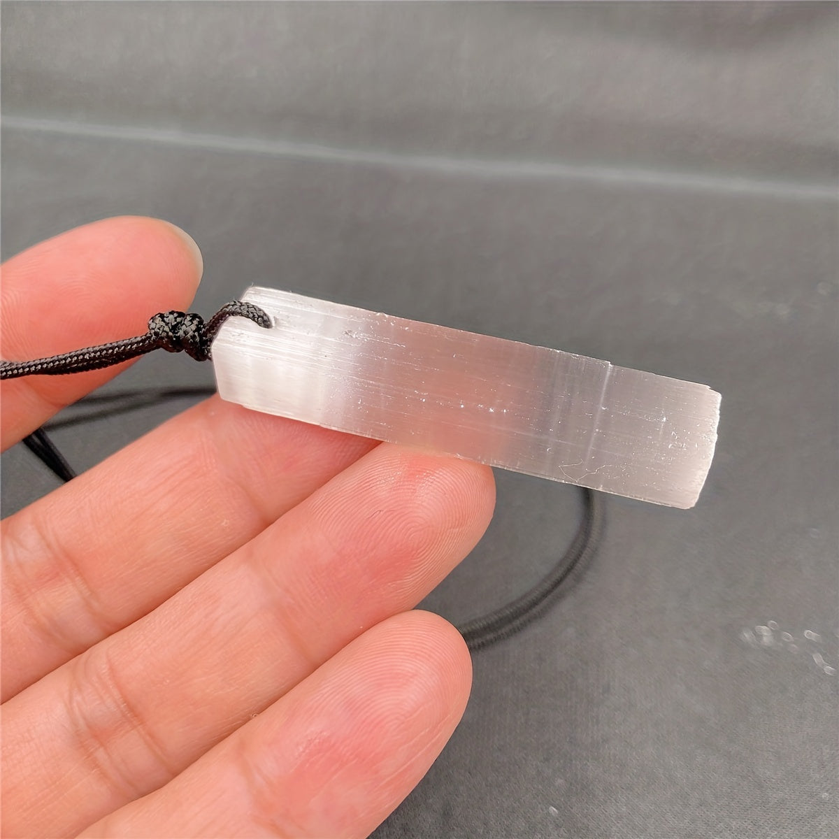 BRAC04 - Collana con pendenti in selenite